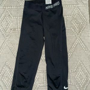 🦋SOLD🦋 Cropped Nike pro leggings